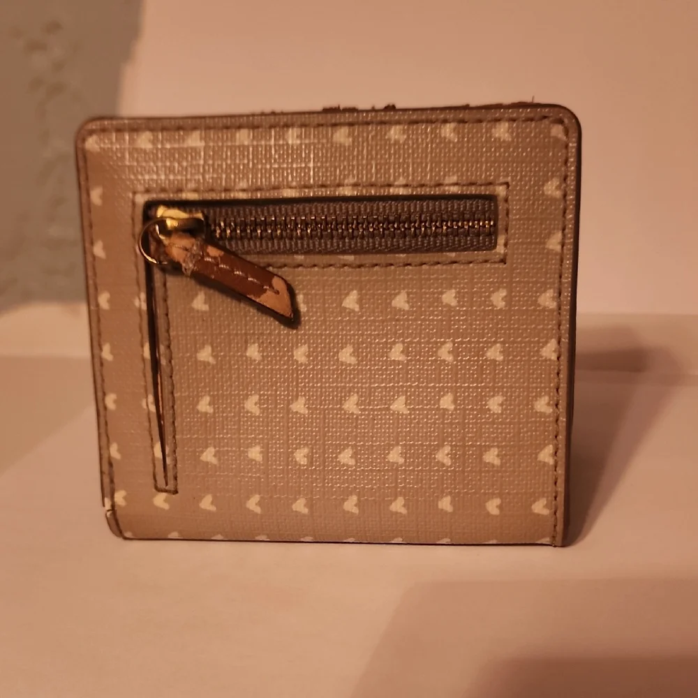 Fossil Cream and Brown Heart Pattern Card Holder